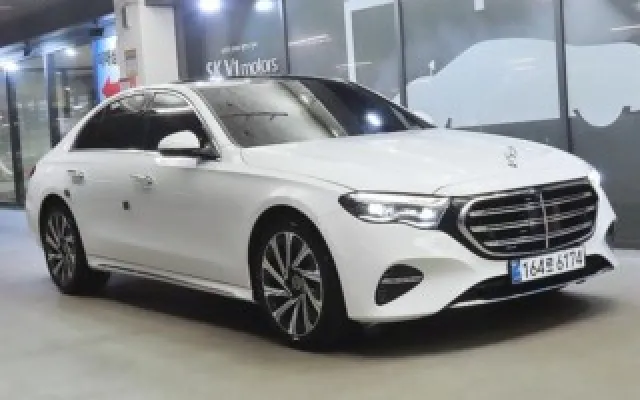 수원중고자동차매매 E-클래스 W214 E300 4MATIC 매물 사진 4 - 2024/08 51,114km