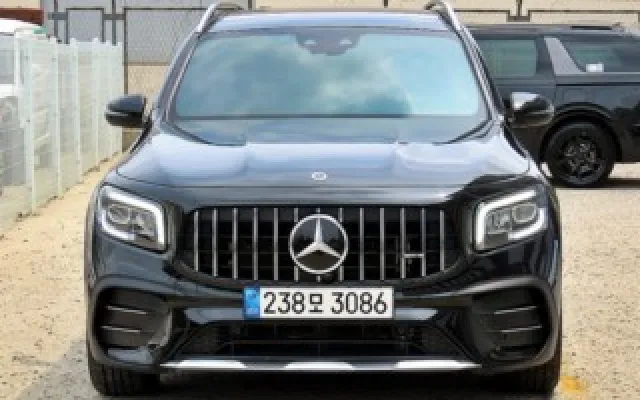 수원중고자동차매매 GLB클래스 X247 AMG GLB 35 4MATIC 매물 사진 1 - 2022/02 82,108km
